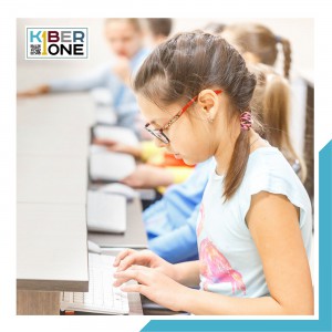 Наконец-то в Москве! - КИБЕРшкола программирования для детей, компьютерные курсы для школьников, начинающих и подростков - KIBERone г. Югорск